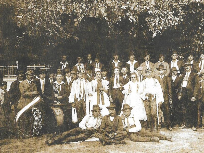 Hody v Lednici 1922. Soukromý archiv J. Kučeříkové.